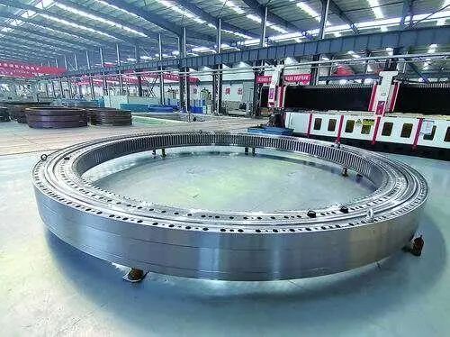 我国迄今最大盾构机“心脏”研制成功——超大型盾构机用直径8米主轴承