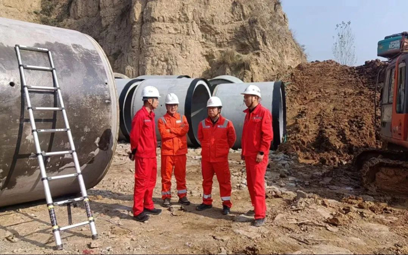 西气东输赵氏河顶管隧道穿越工程顺利贯通