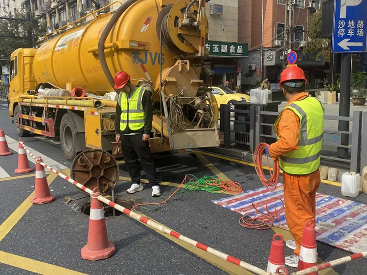 杭临排水公司高效推进地下污水管网修复工程
