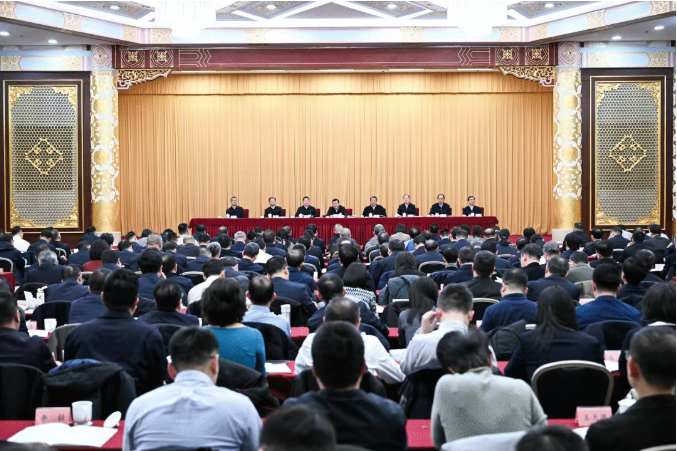 全国住房城乡建设工作会议在京召开——更新改造供水、燃气、供热等地下管网84万公里